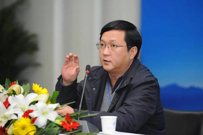 终身制没了！两院修改章程明确加入外国籍视为放弃院士称号(图5)