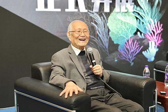 终身制没了！两院修改章程明确加入外国籍视为放弃院士称号(图14)
