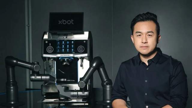 瑞幸咖啡VSxbot咖啡机器人：谁是产业的终局(图1)