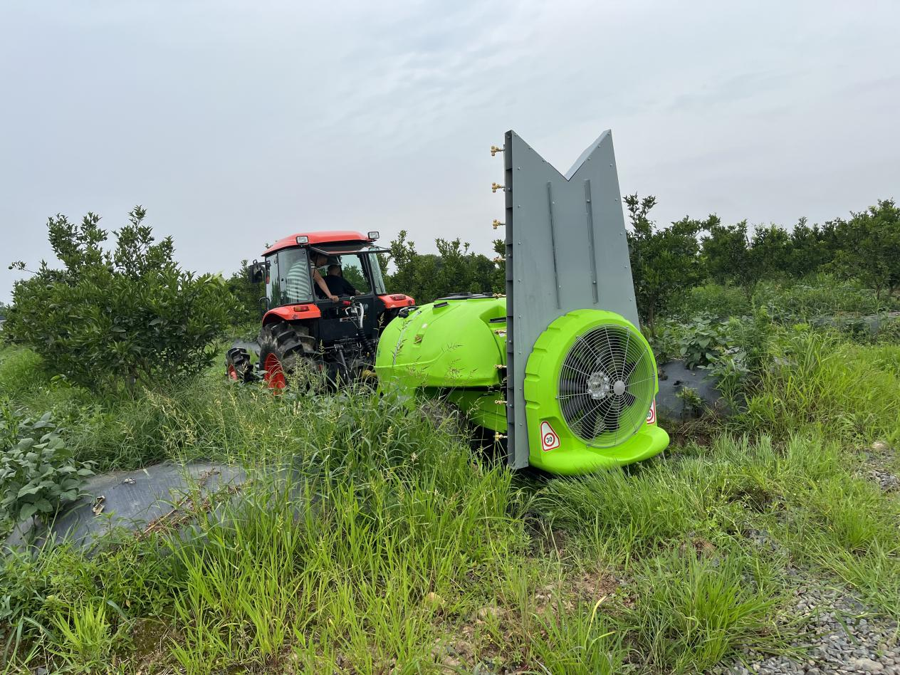 农机行业再迎政策落地吉峰科技利用农业新质生产力赋能乡村振兴和农业现代化(图1)