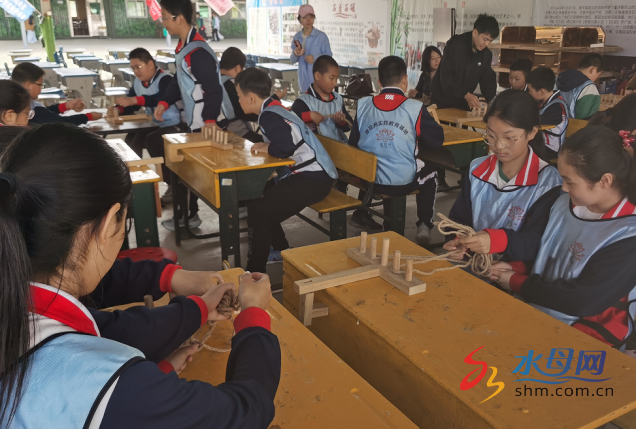 烟台十四中组织“青春成长营”劳动实践活动沉浸式体验知行合一教育(图3)
