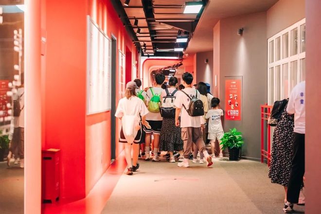 京东亚洲一号仓储基地参观了解人工智能必赢国际物流仓里的硬核黑科技！(图5)
