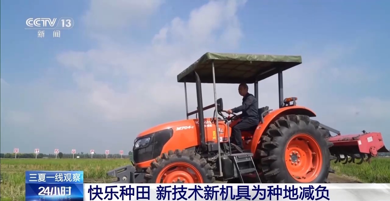 快乐播种机为种地减负！老大爷摆完龙门阵顺带看看麦田(图4)