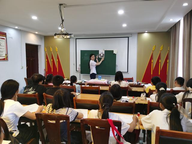 登封：“振兴学堂”乡村振兴中的“播种机”(图3)